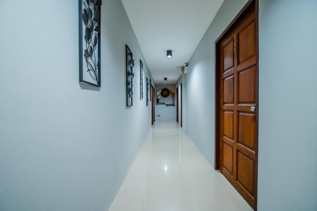 Time Out Hotel Patong Exterior foto