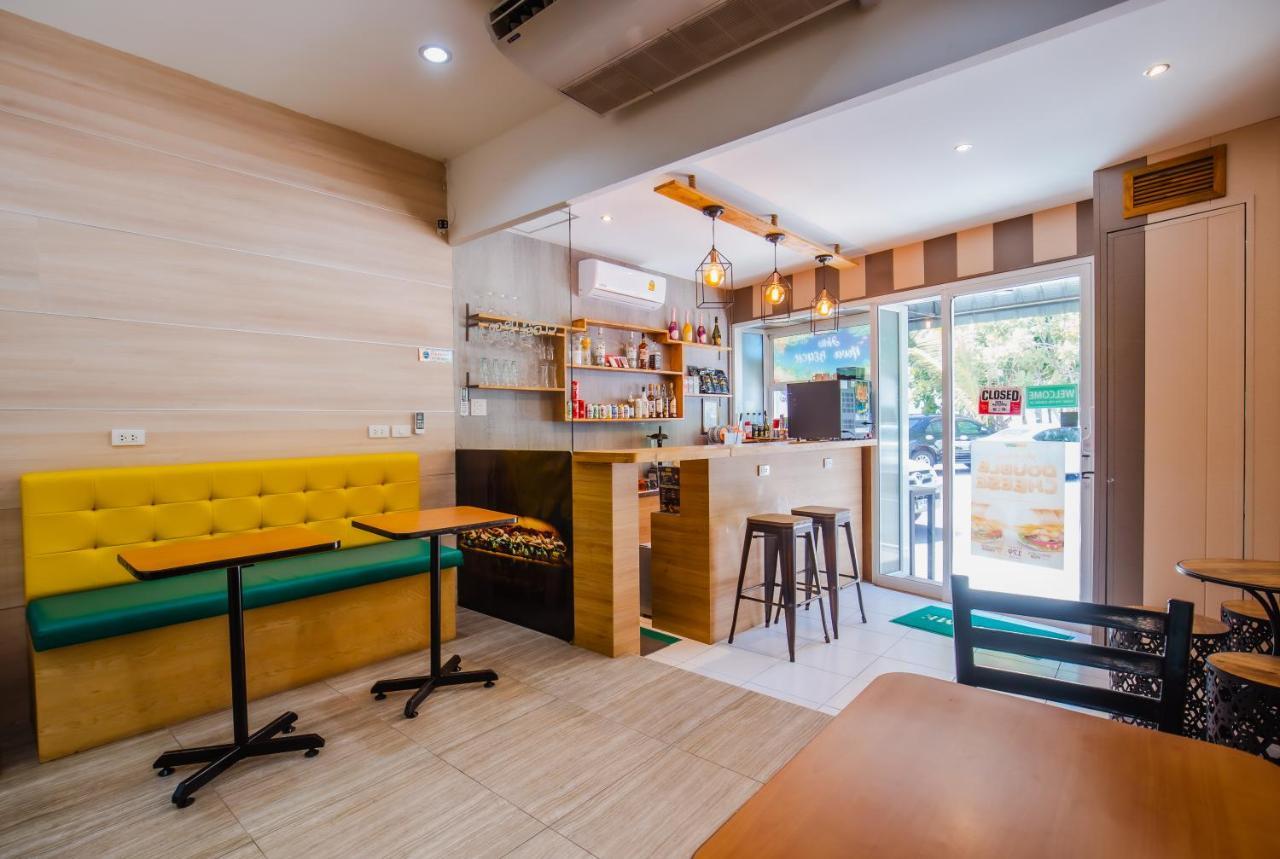 Time Out Hotel Patong Exterior foto